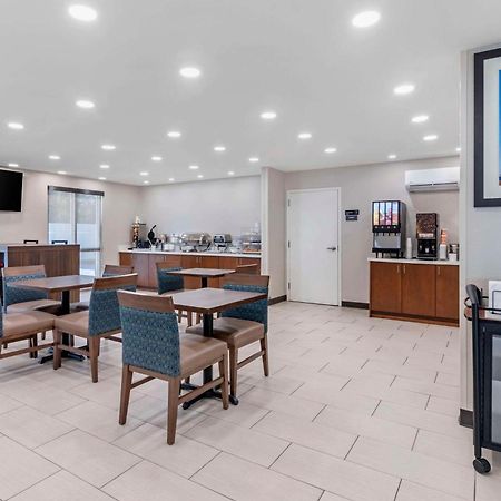 Comfort Inn & Suites Брансуик Экстерьер фото