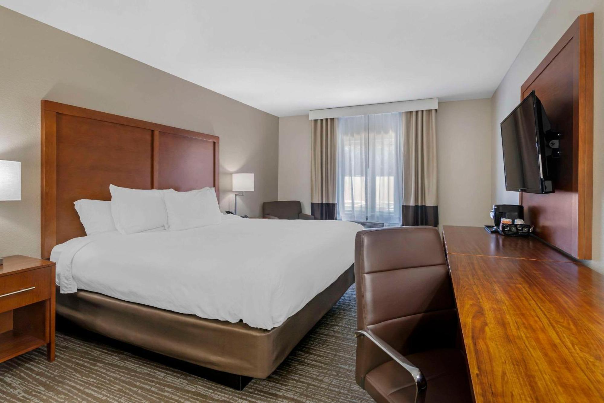 Comfort Inn & Suites Брансуик Экстерьер фото