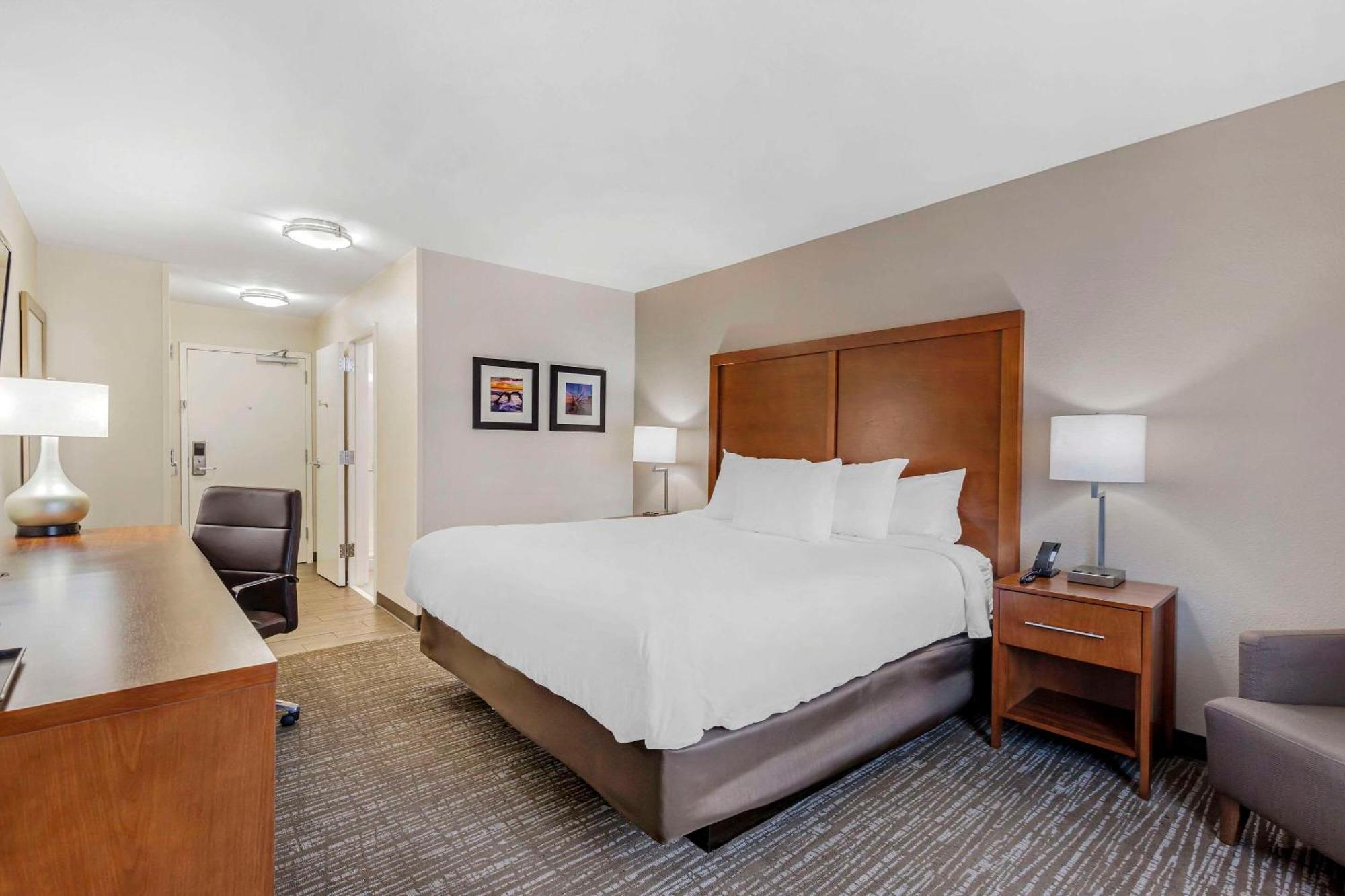 Comfort Inn & Suites Брансуик Экстерьер фото